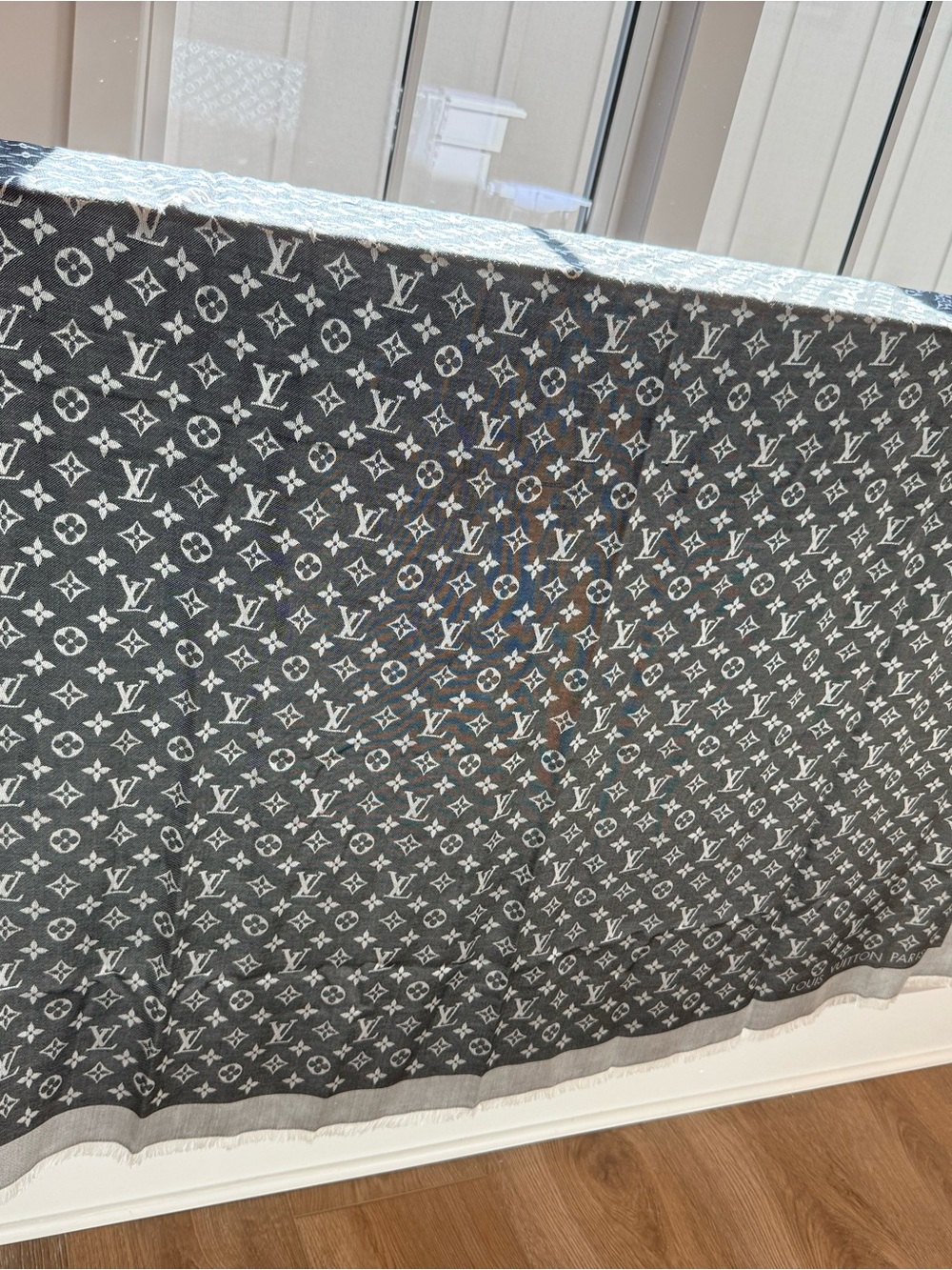 Louis Vuitton Black and white Denim Monogram Shawl